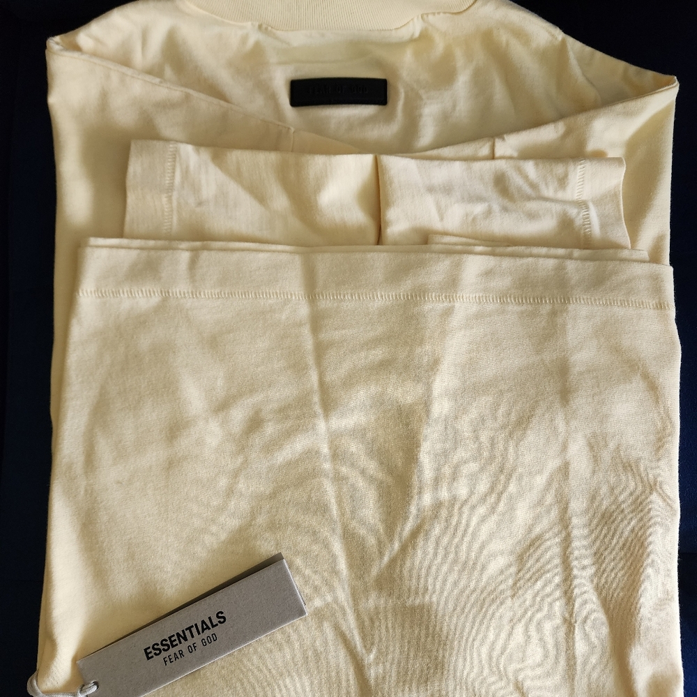 NWT Fear of GOD Tshirt - Picture 5 of 12